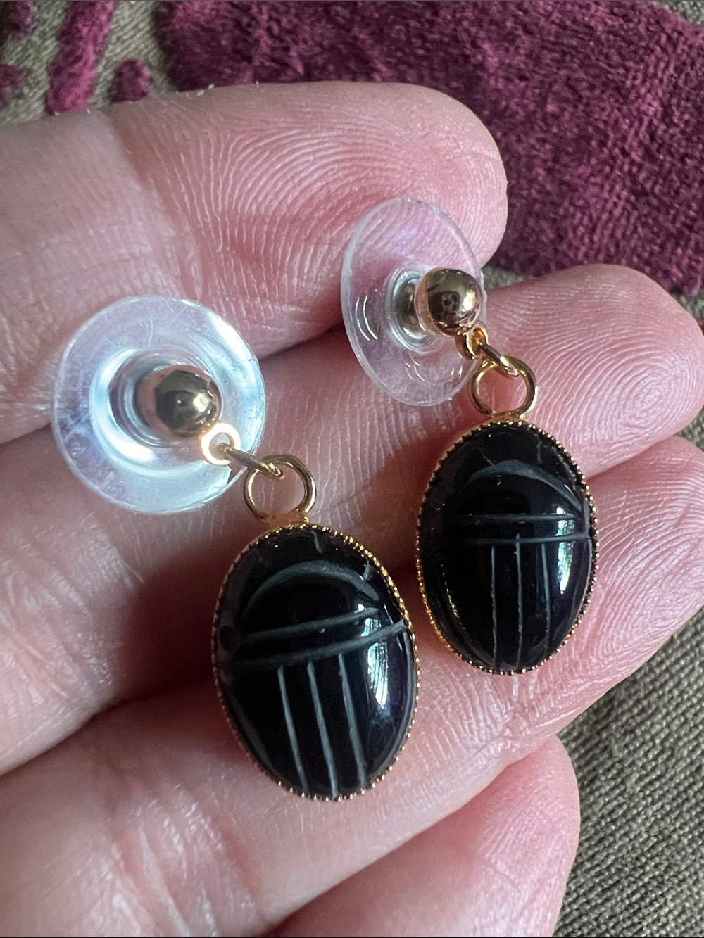 Vintage Black Onyx Scarab Gold Filled Pierced Earrings - Picture 5 of 6